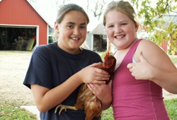 Sydney and Rachel at the farm 2007